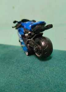 Sakura V2 Blue Toy Motorcycle - Speed Edition