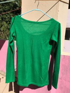 Green Long Sleeve Top