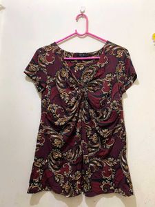 Floral Top Stretchy B-34-38 L-25.5
