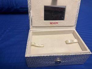 Vanity/jewllery Box