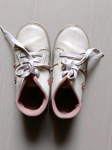 Toddler Girl's Shoes with Flowers