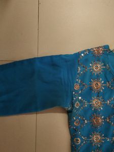 Trendy Dresses🫴🏻💙