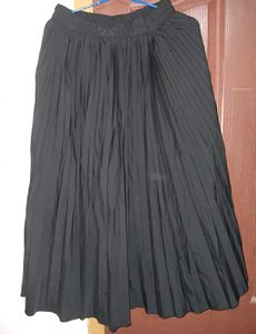 Black Pleated Midi Skirt