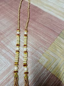 Pearl &amp; Gold Tone Necklace Set