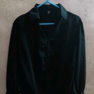 Elegant Pinteresty Black Top