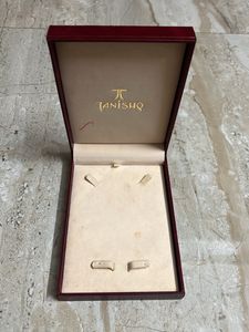 Tanishq jewel Box
