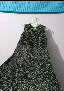 Sparkling Sleeveless Sequin Dress