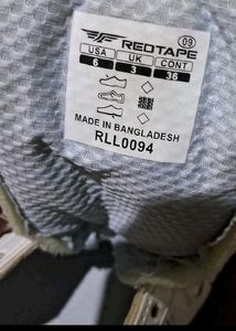 Red Tape White Mid-Top Sneakers