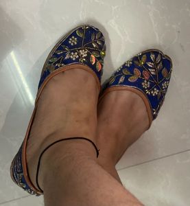Dabka zardosi punjabi Jutti Flat Footwear Heel