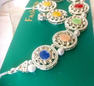 Fashionable Multicolor Stone &amp; Pearl Jewellery Set