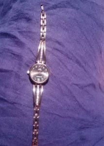 Elegant Women&#39;s Watch