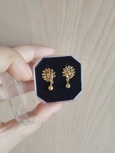 PEACOCK STYLE GOLDEN EARRINGS 😍