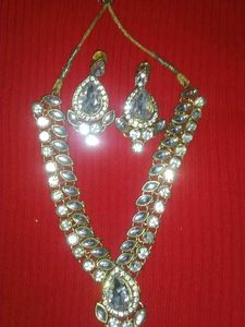 Elegant Necklace &amp; Earring Set