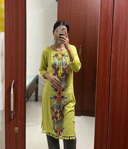 Embroidered Green Kurta