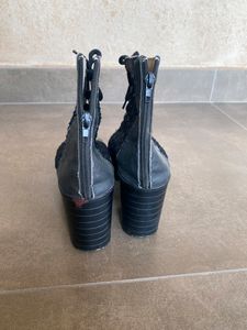 SSS heels