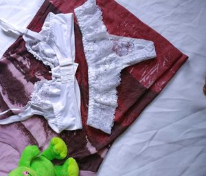 White Lace Bra &amp; Panty Set