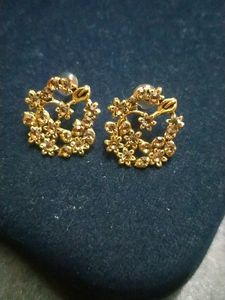 Gold Flower Stud Earrings