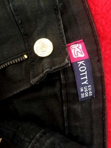 Black Straight Leg Kotty Pants