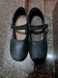 combo of 2(black&white)shoes for school