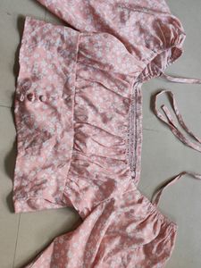 Puff Sleeves Top