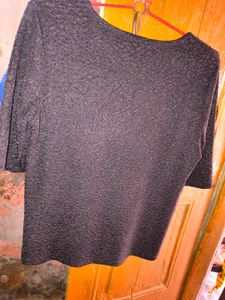 Elegant Black V-Neck Top
