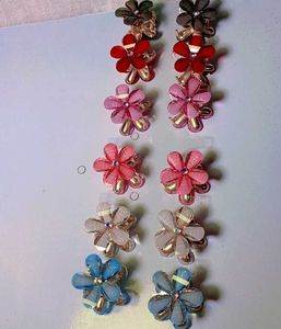 Cute Flower Hair Claw - Pack of 6 Pcs