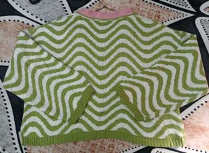 Green Wave Pattern Sweater