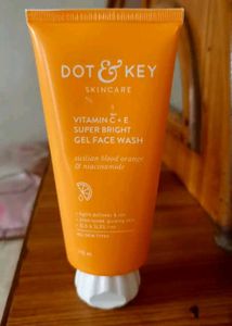 Dot &amp; Key Vitamin C Face Wash