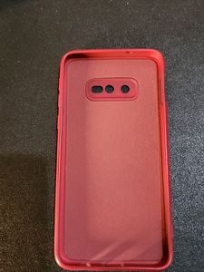 SAMSUNG ORIGINAL S10e Burgundy SILICONE CASE
