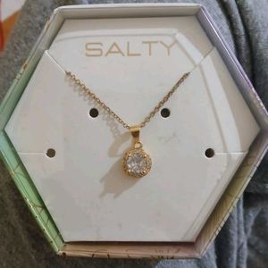 Elegant Gold &amp; Crystal Halo Pendant Necklace