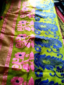 Green & Pink Floral Print Saree