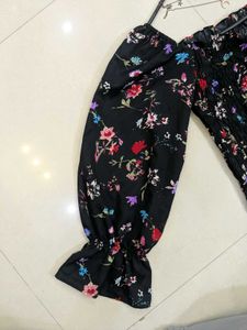 Black floral bodycon dress