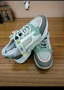 🚨Combo Casual Shoes