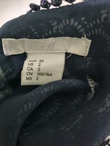 H&amp;M Seashell Top