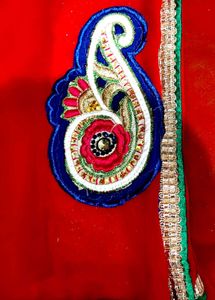 Double Colour Beutiful Looking Saree With Blouse