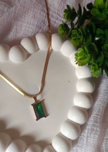 Anti Tarnish Emerald Pendant Necklace
