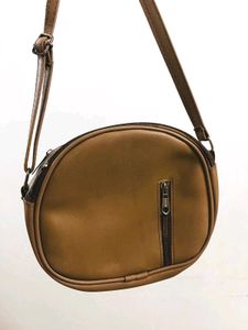 Beige Slingbag