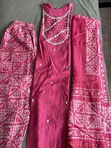Pink Moti Handwork Batik Kurta Set