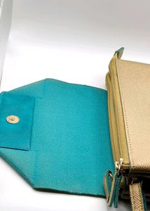 Baggit Lmp Monili Flori Gold Sling Bag