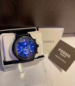 New Fossil Gen 5 Carlyle HR Smartwatch