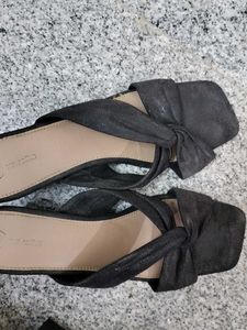 Black Knot Detail Slides - Size 40