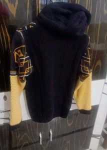 Stylish Patterned Hoodie Sweater