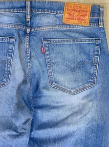 LEVIS Blue Denim Jeans