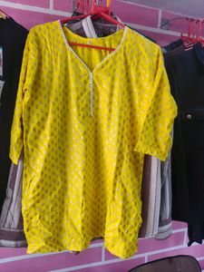 Ladies Short Kurti Combo