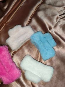 Fluffy Claw Hair Clips - Set of 4