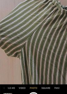 Causual dark green crop top