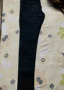 Size-28, Leanth-36, Condition-Good, Color-black, It Is Tight For Me So I Can Sell It