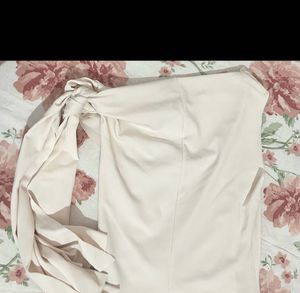 Newme Chic One-Shoulder Top