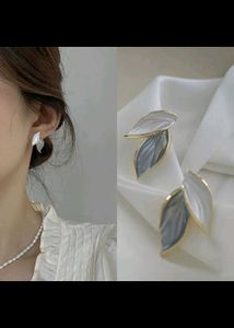 Leaf Design Earrings