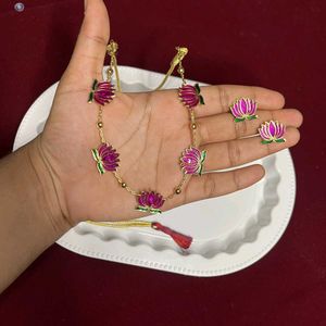 Lotus Necklace &amp; Earring Set